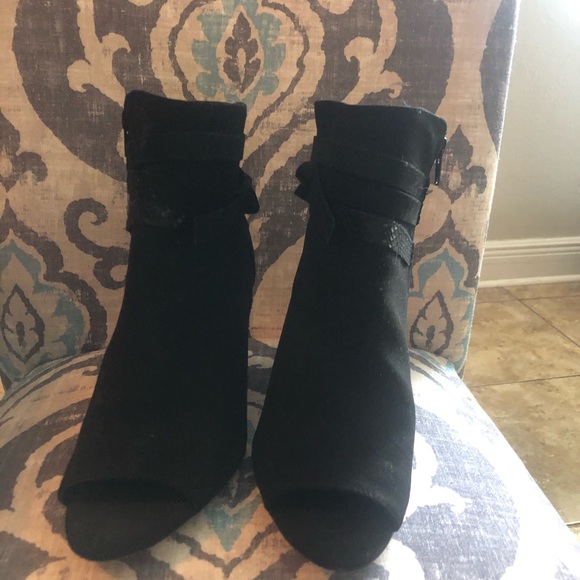 Never worn  Madden booties with Peep toe - Picture 2 of 4